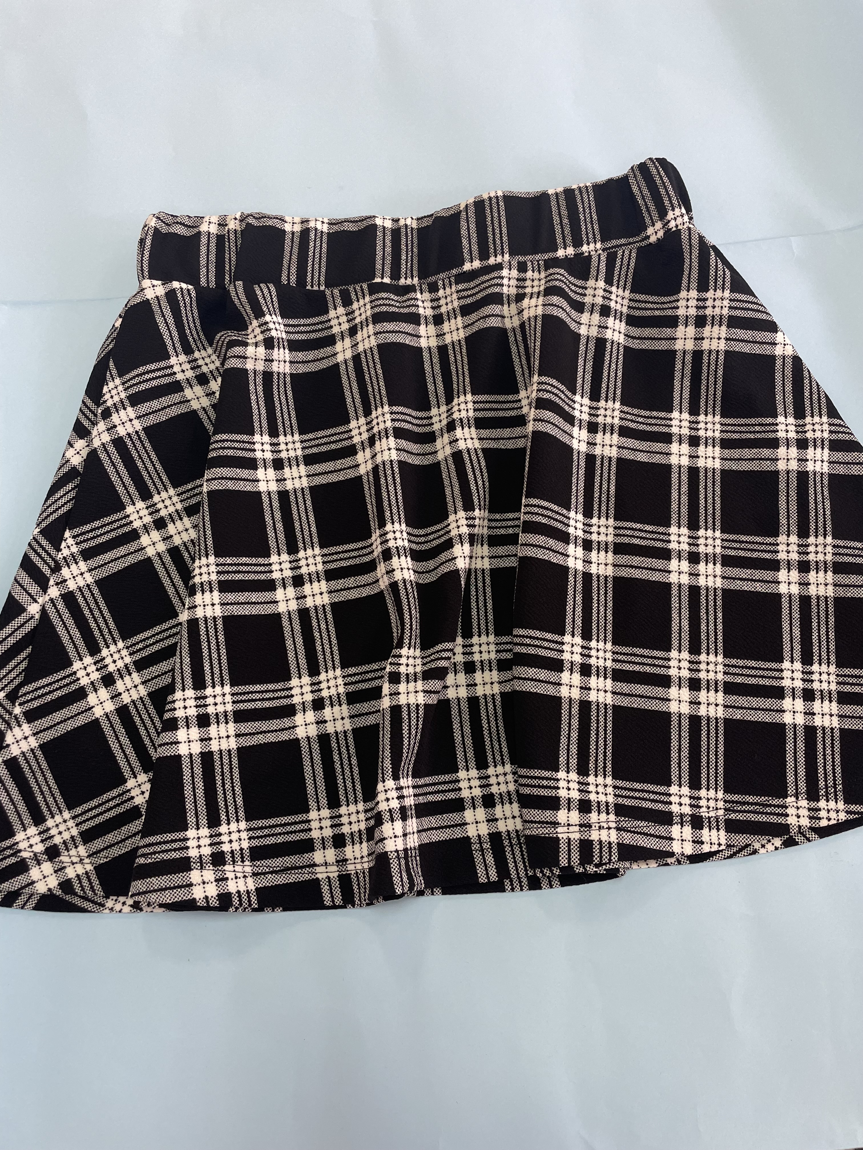 Saia quadriculada rodada